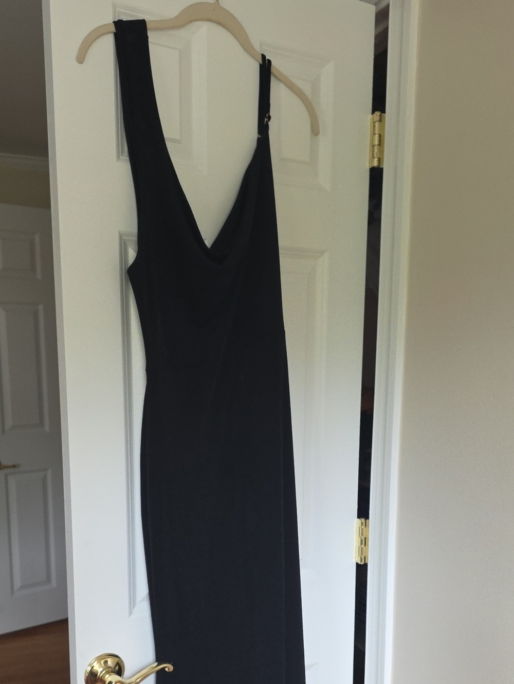 Black Jersey Gown Size 14 Nwt Cowl Necklime